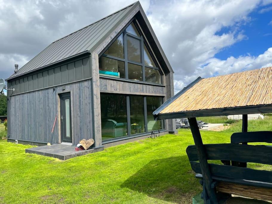 Ferienhaus“ Blaues Wunder“ Am Wasser Mit Grill Nowe Warpno Bagian luar foto